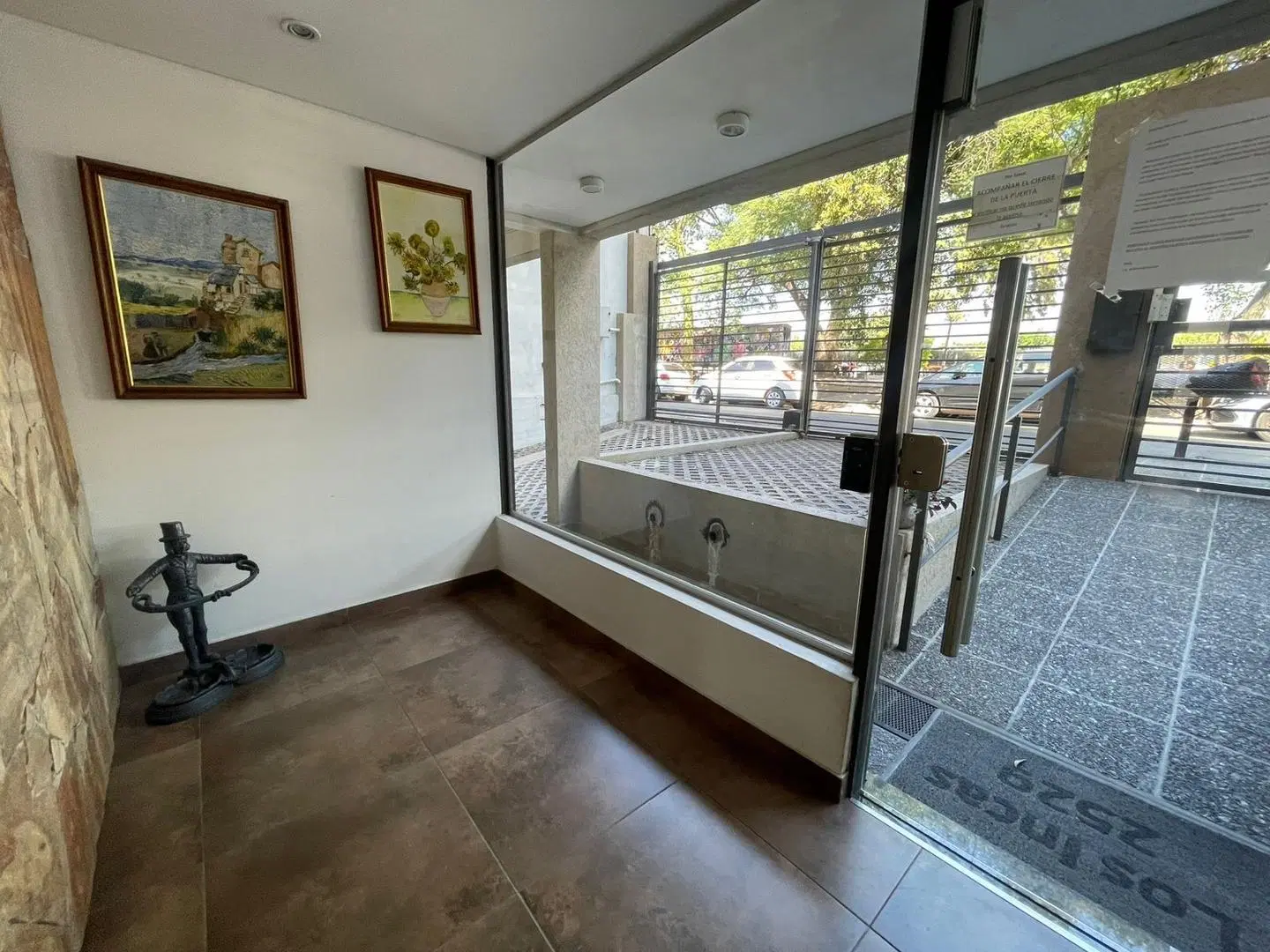 DEPARTAMENTO 2 AMB EN CASTELAR NORTE CON COCHERA 4