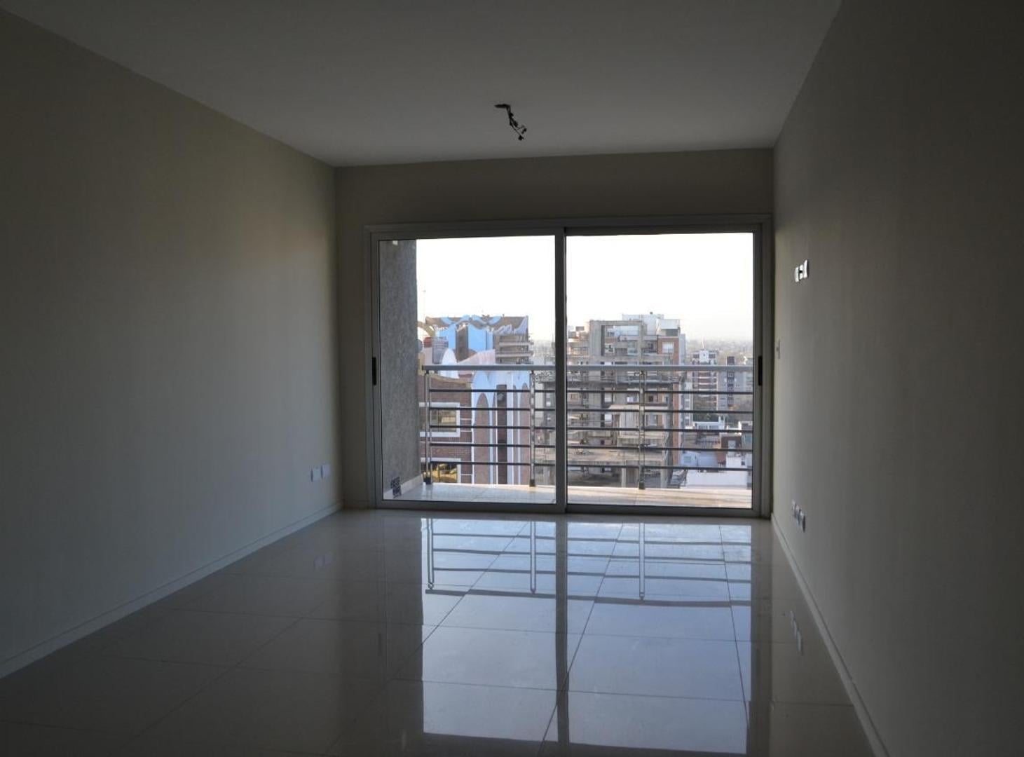DEPARTAMENTO - 3 AMBIENTES - MORON