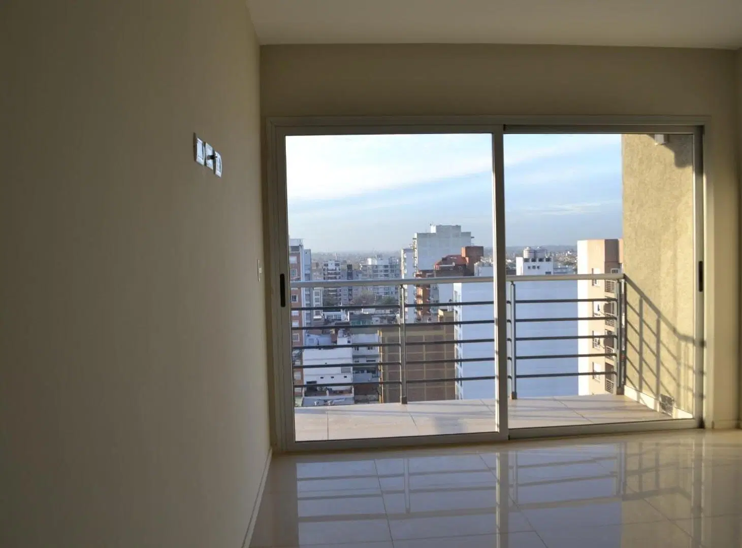 DEPARTAMENTO - 3 AMBIENTES - MORON 5