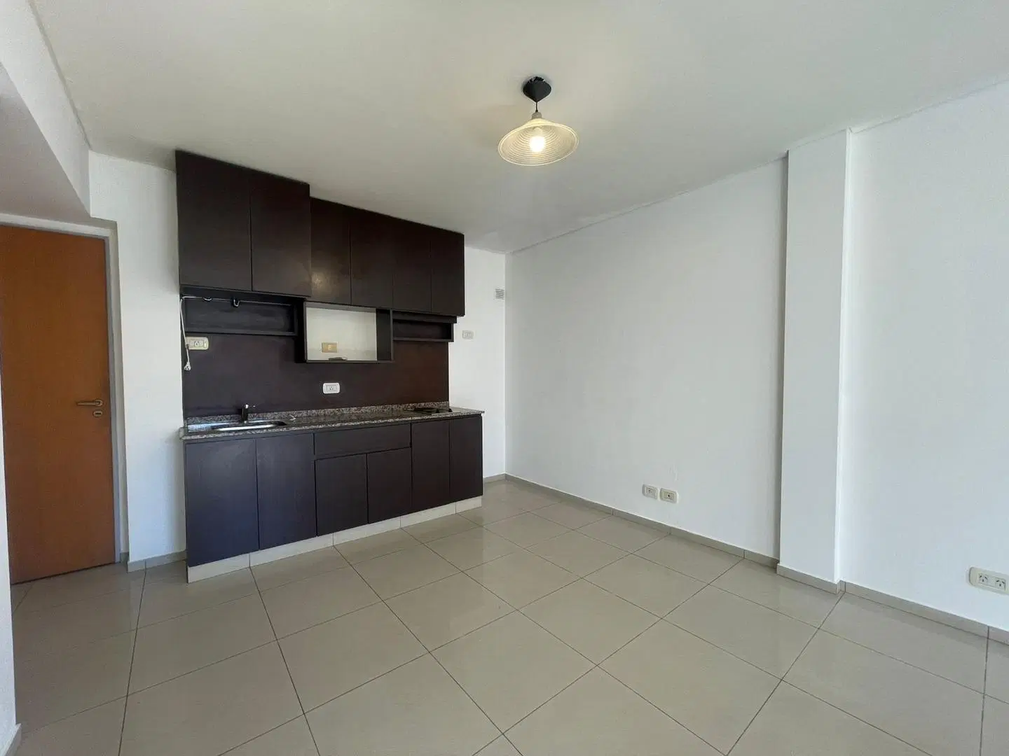 Departamento monoambiente en Castelar Sur 5