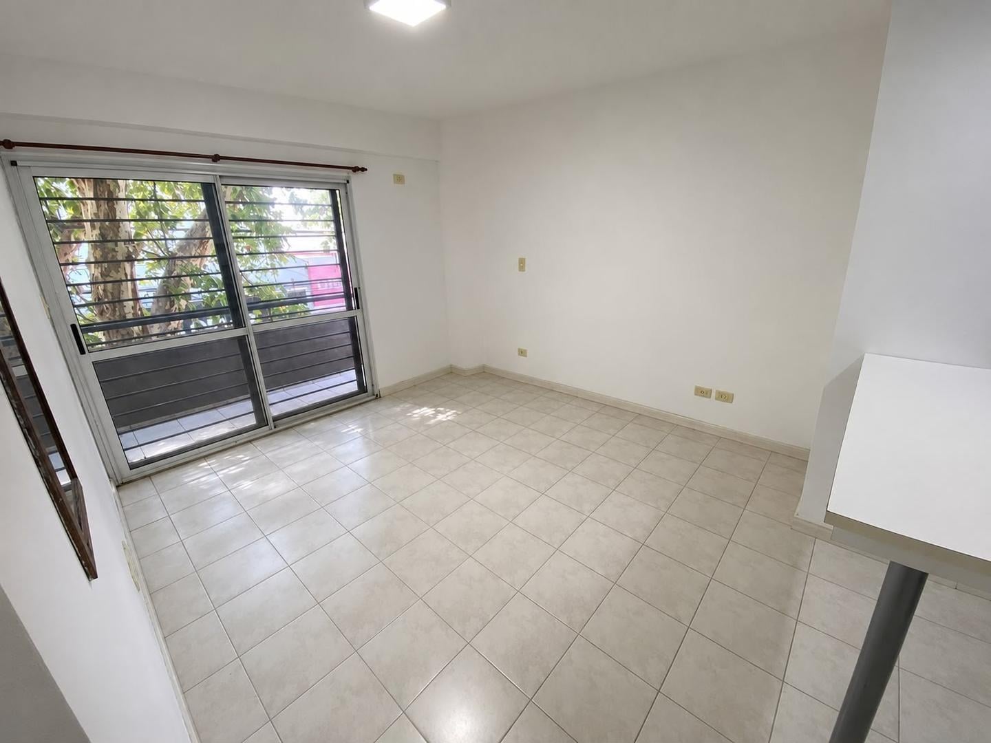 Foto de ALQUILER MONOABIENTE EN MORÓN NORTE AL BALCÓN, imagen 1