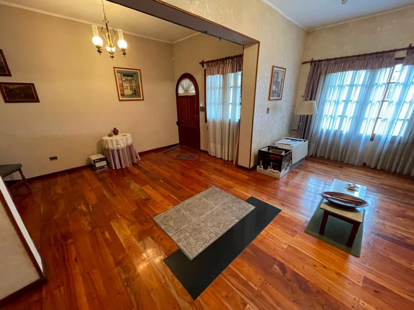 Foto de Ituzaingó Norte, Chalet 5 ambientes de categoría, imagen 5