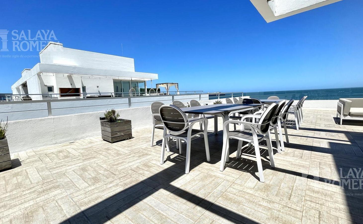 Foto de Venta Penthouse Playa Mansa, imagen 2