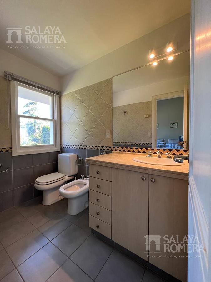 Foto de Alquiler Verano Casa Playa Mansa - 6 dormitorios con piscina climatizada, imagen 3