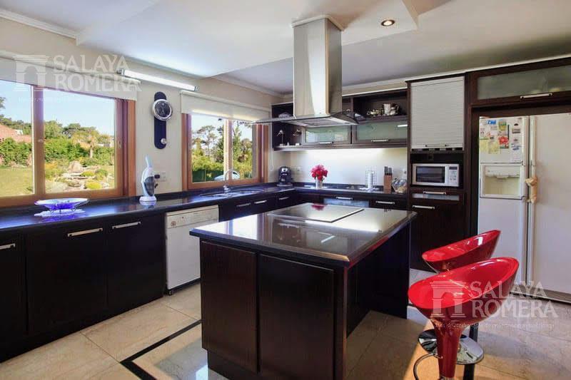 Foto de Venta Casa 5D / 7B, A Tres Cuadras De Playa Mansa SHO2568596, imagen 4