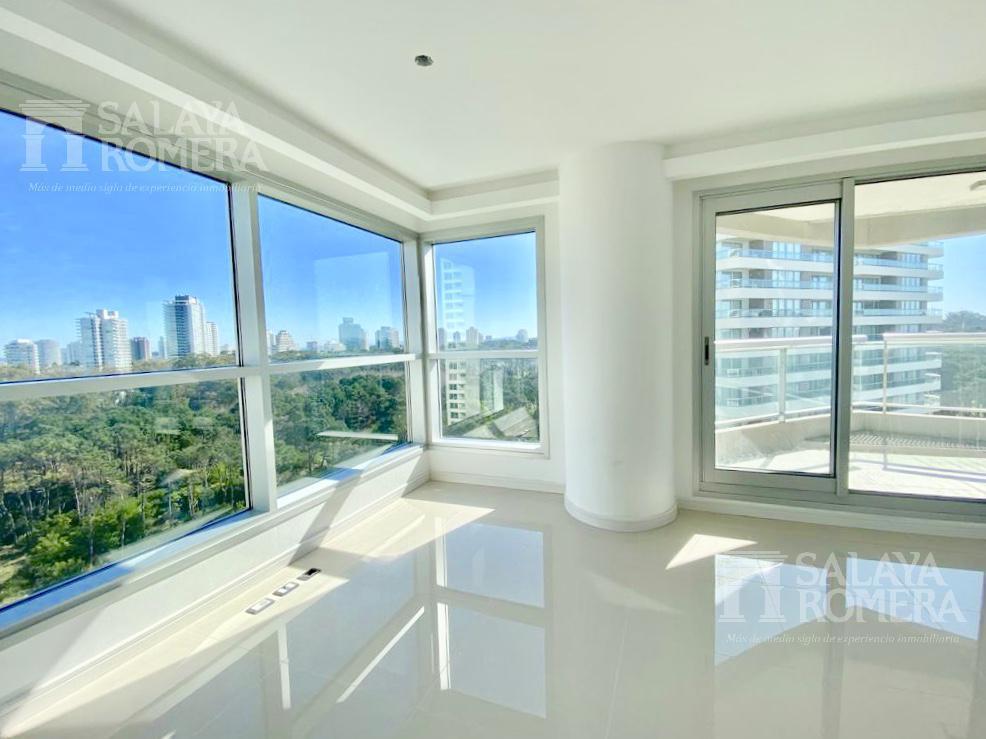 Foto de Venta departamento en Playa Brava, torre de categoria, 2 dormitorios, imagen 1