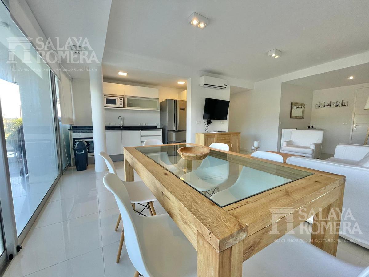Foto de Venta, 2 dormitorios 2 baños a metros del mar - Manantiales - Punta del, imagen 1