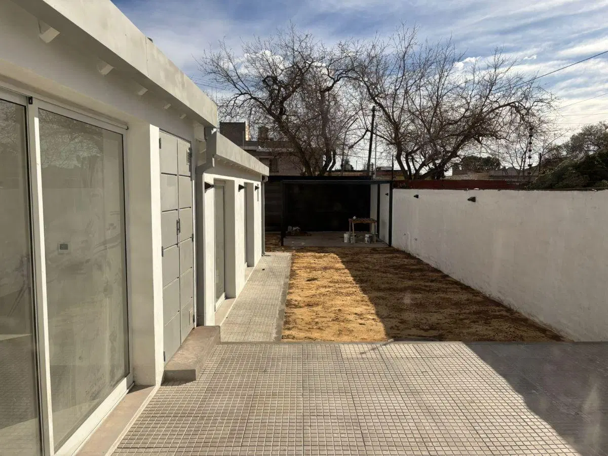 SE ALQUILA HERMOSA CASA / LOFT EN PLENA QUINTA SECCION 1
