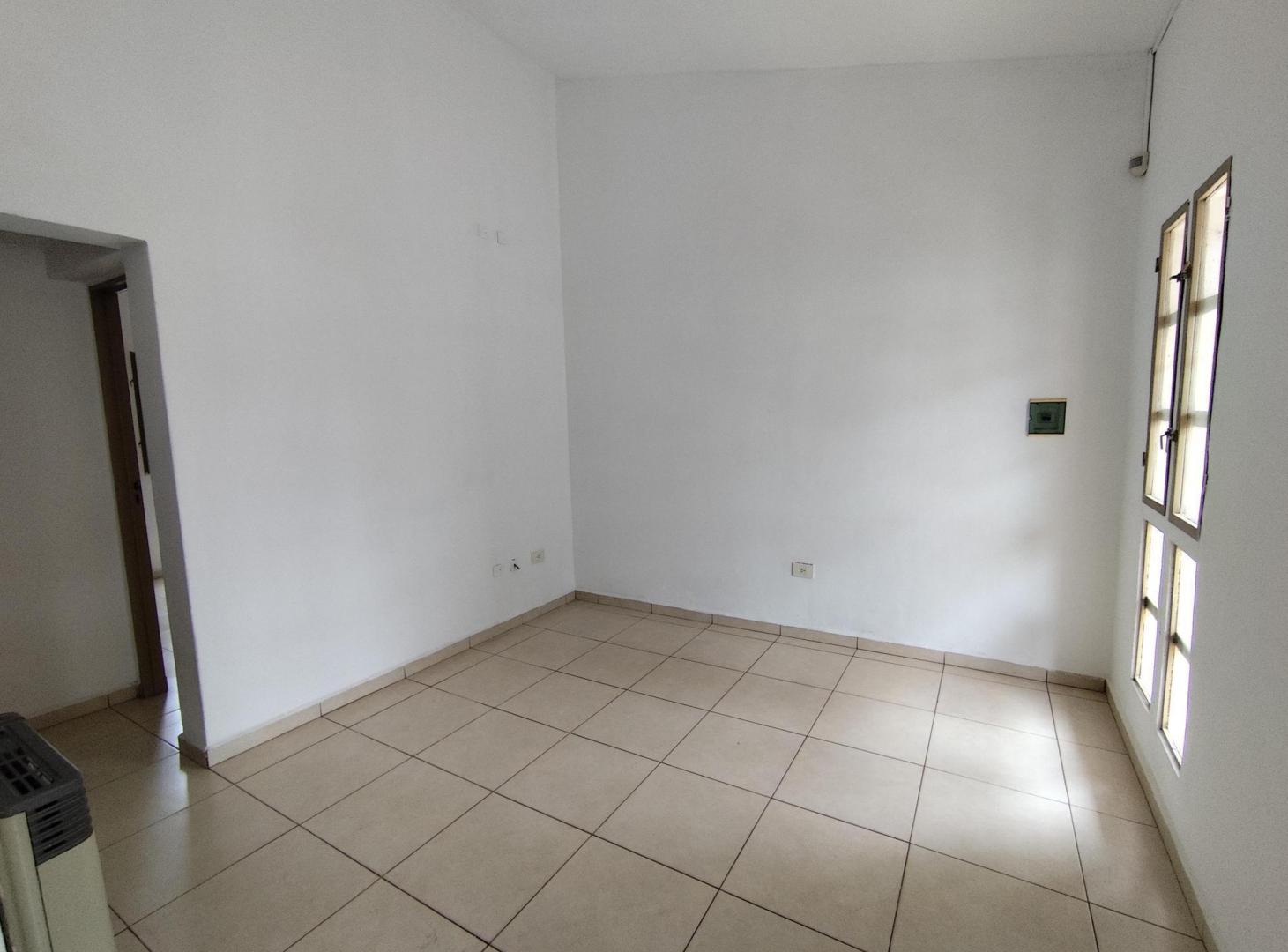 Foto de Casa en Alquiler en Parque Horizonte 2 Dormitorios, Garage Doble y Gran, imagen 5