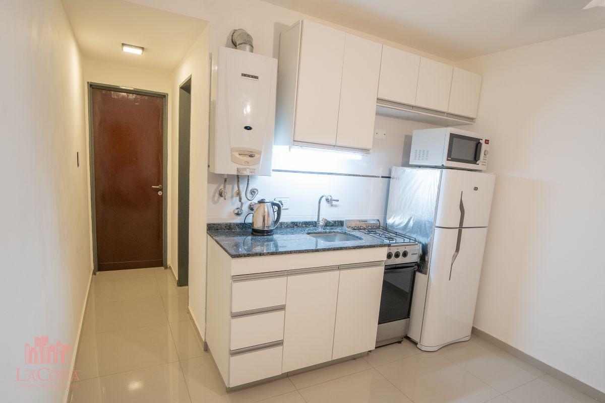 Foto de DEPARTAMENTO EN ALQUILER ANUAL AMOBLADO BARRIO GUEMES, imagen 2