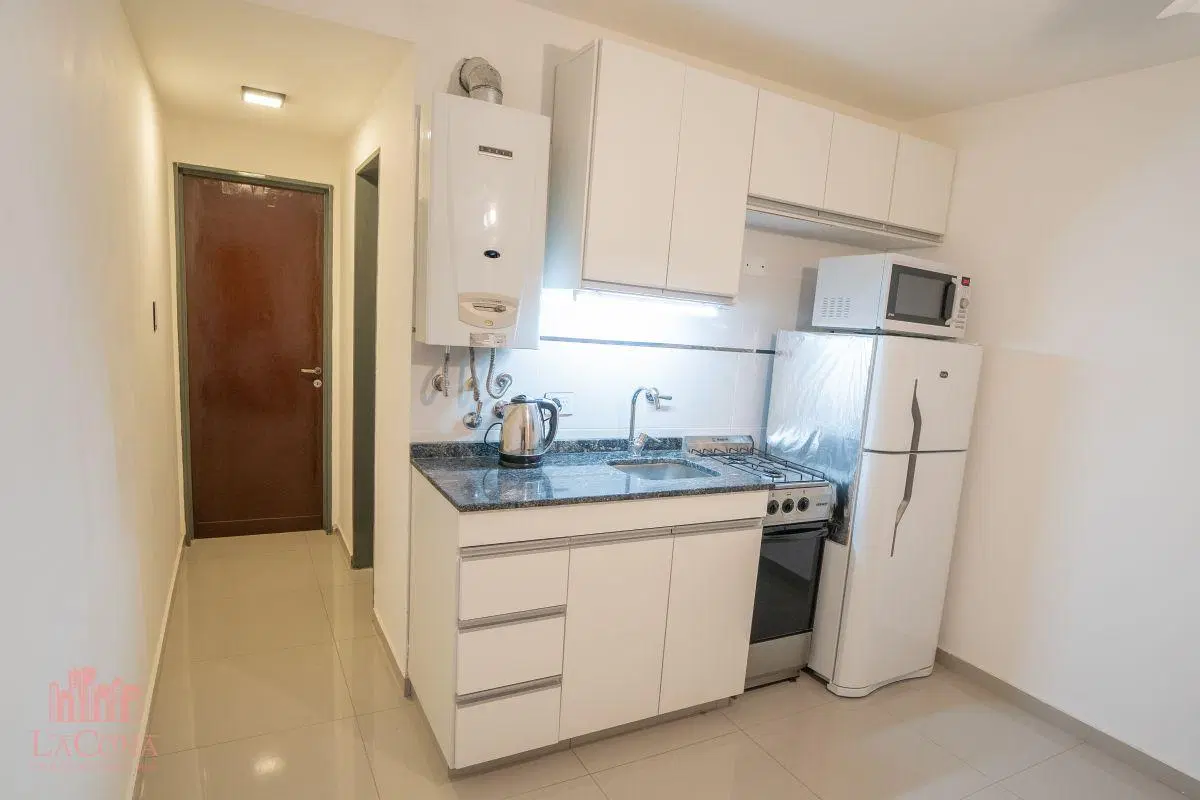 DEPARTAMENTO EN ALQUILER ANUAL AMOBLADO BARRIO GUEMES 2