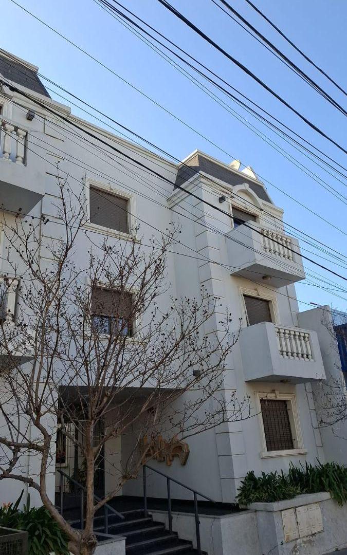 Foto de DEPARTAMENTO EN ALQUILER BARRIO GENERAL PAZ, imagen 1