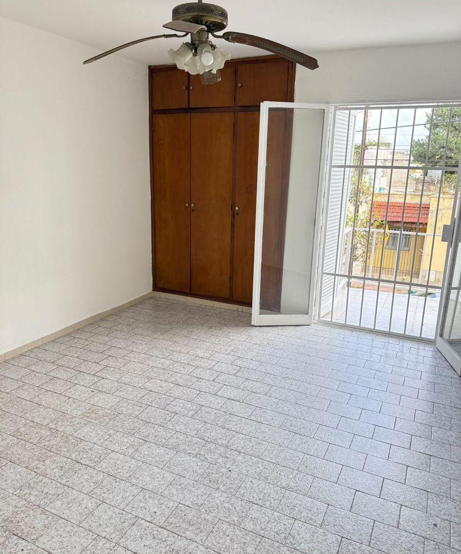 Foto de DUPLEX 3 DORMITORIOS EN VENTA VILLA CABRER, imagen 4