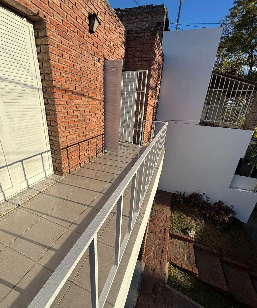 Foto de DUPLEX 3 DORMITORIOS EN VENTA VILLA CABRER, imagen 5