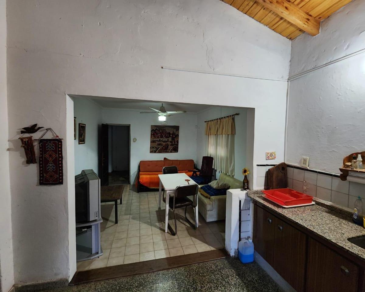 Casa en Calle del Sol y Los Benteveos 5
