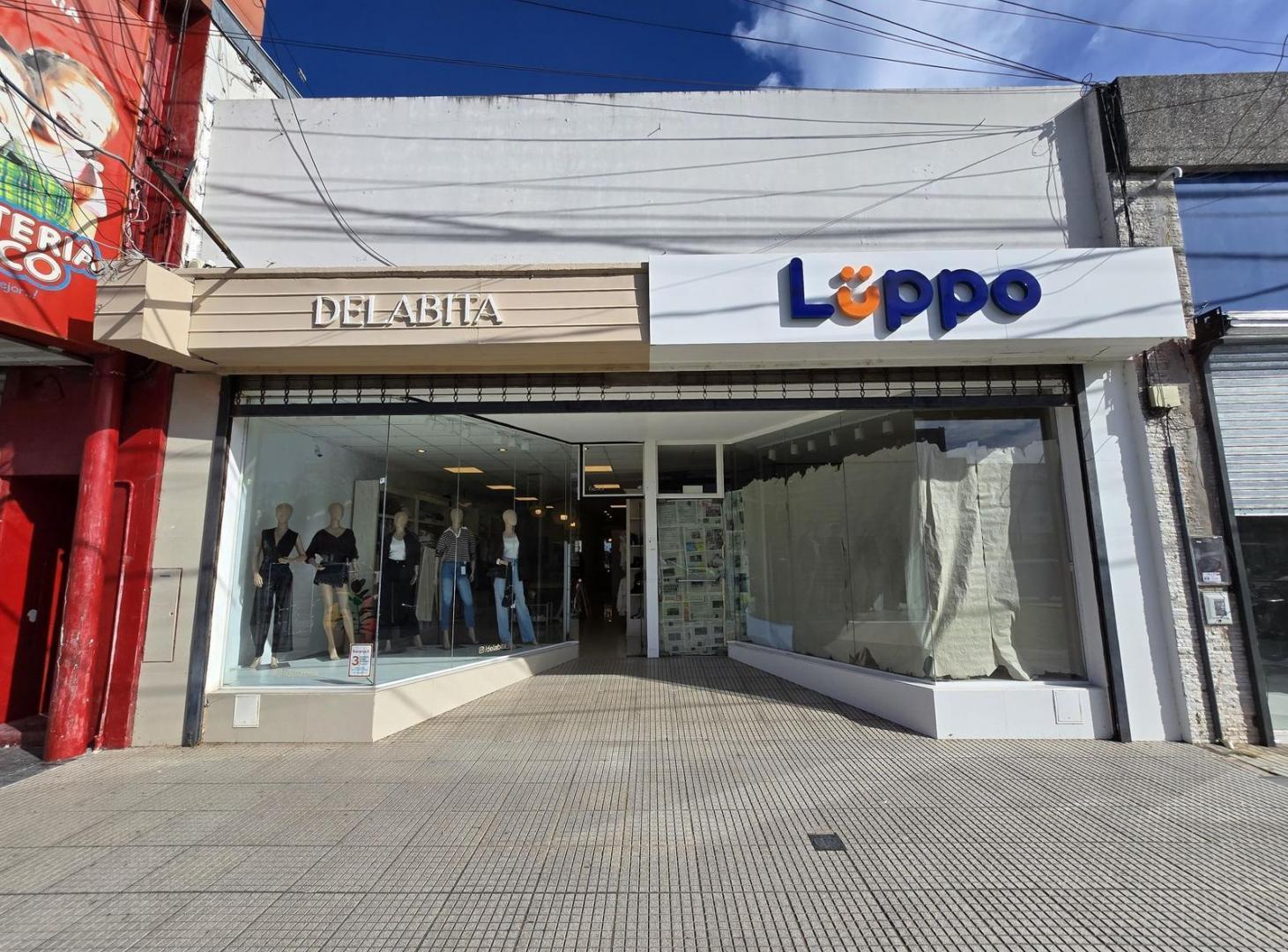 Local en Avda. Aristobulo del Valle al 6200