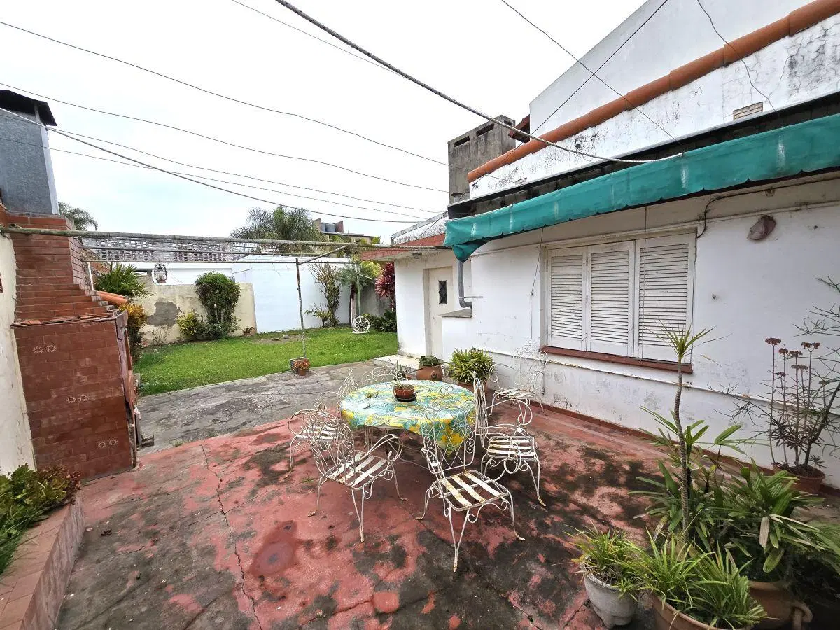 Casa de 3 dorm a mts. de Costanera 4