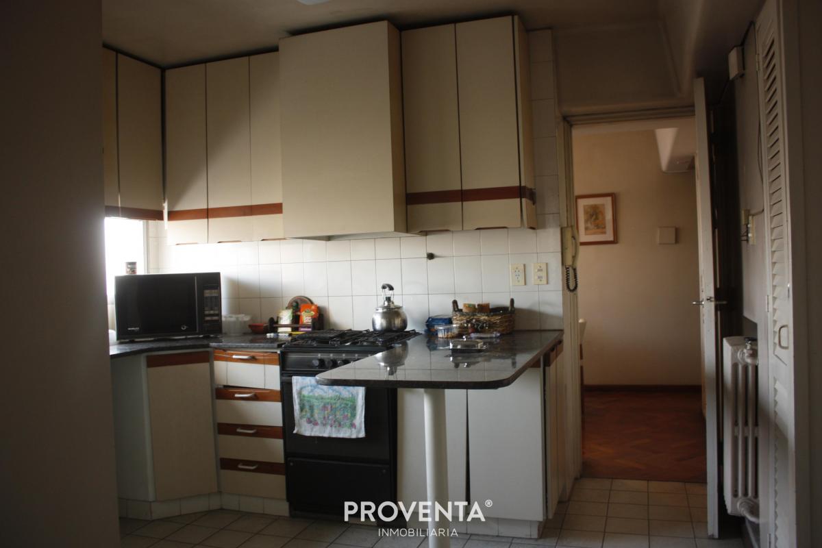 Proventa Inmobiliaria Vende Espectacular Piso en Pleno Centro de Mendoza! 4