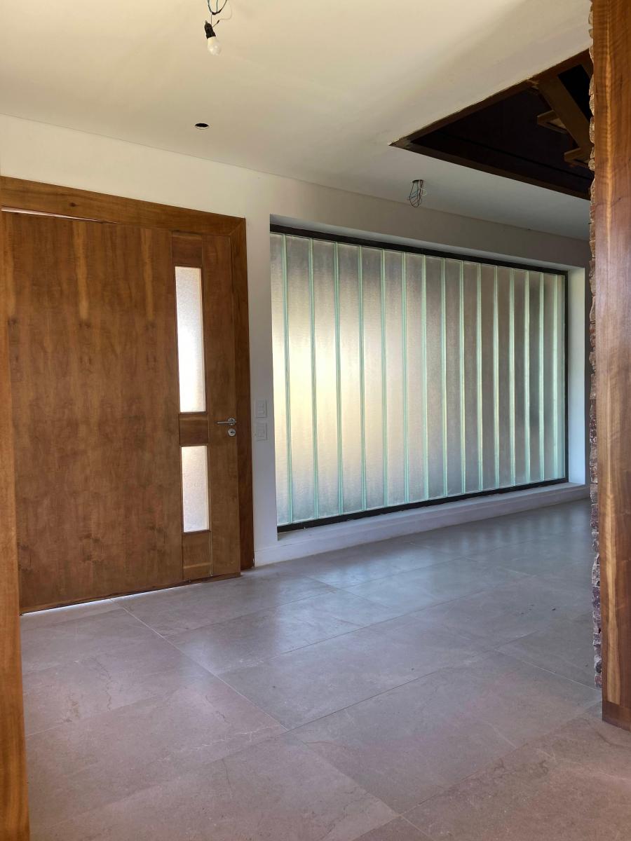 Increible Casa en Venta a Estrenar en El Exclusivo Barrio La Vacherie Golf Club 5