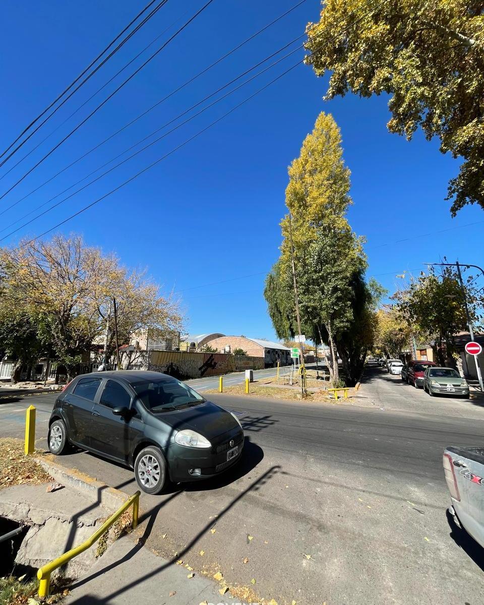 Proventa Inmobiliaria Vende Galpon en Godoy Cruz! 1