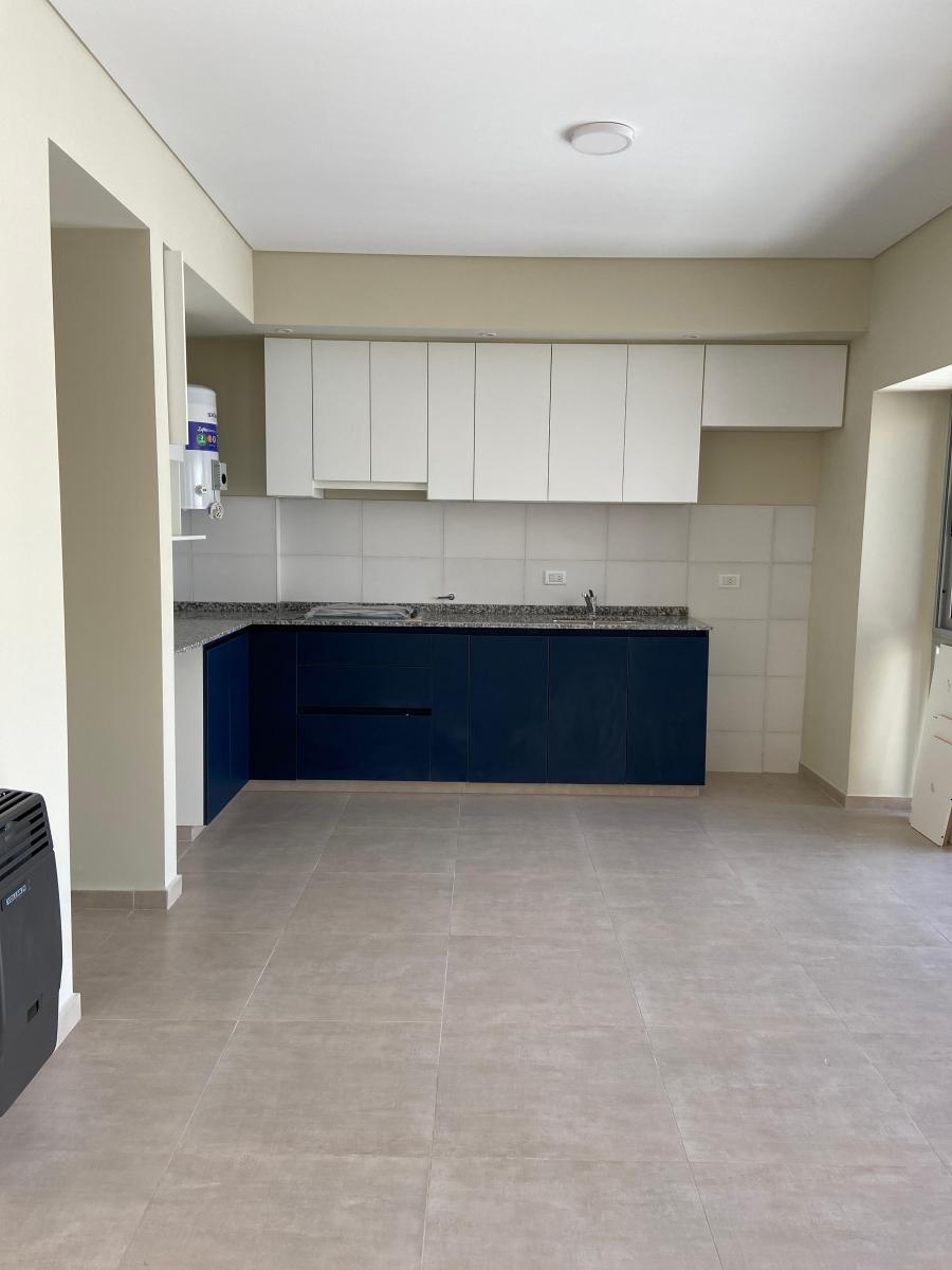 Departamentos en Alquiler a Estrenar 2 Dorm. con Cochera 5a Seccion 3