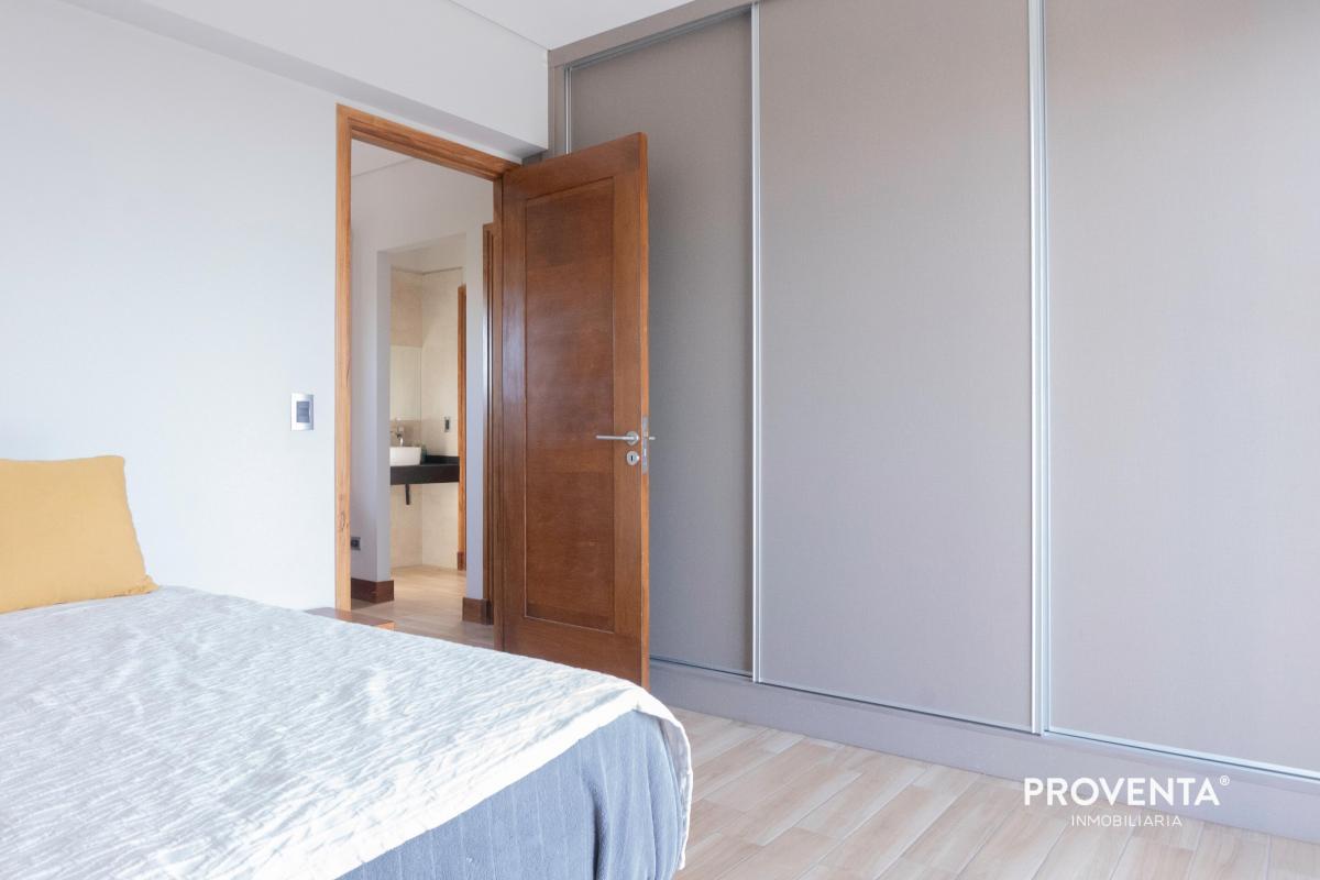 Viví El Diseño, El Confort y La Naturaleza en B° Privado La Bastilla! 4