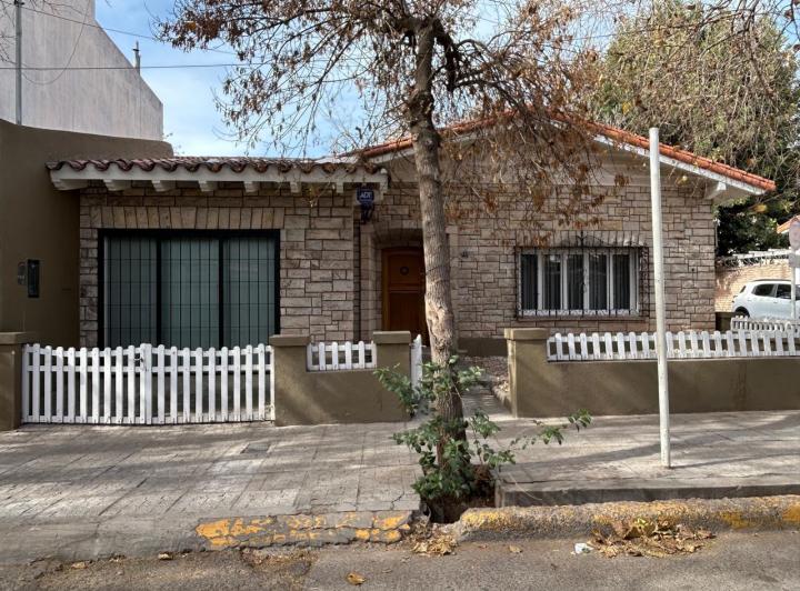 ALQUILER IDEAL PARA OFICINAS, CONSULTORIOS, COWORKINGS EN PASAJE LEMOS CIUDAD 4