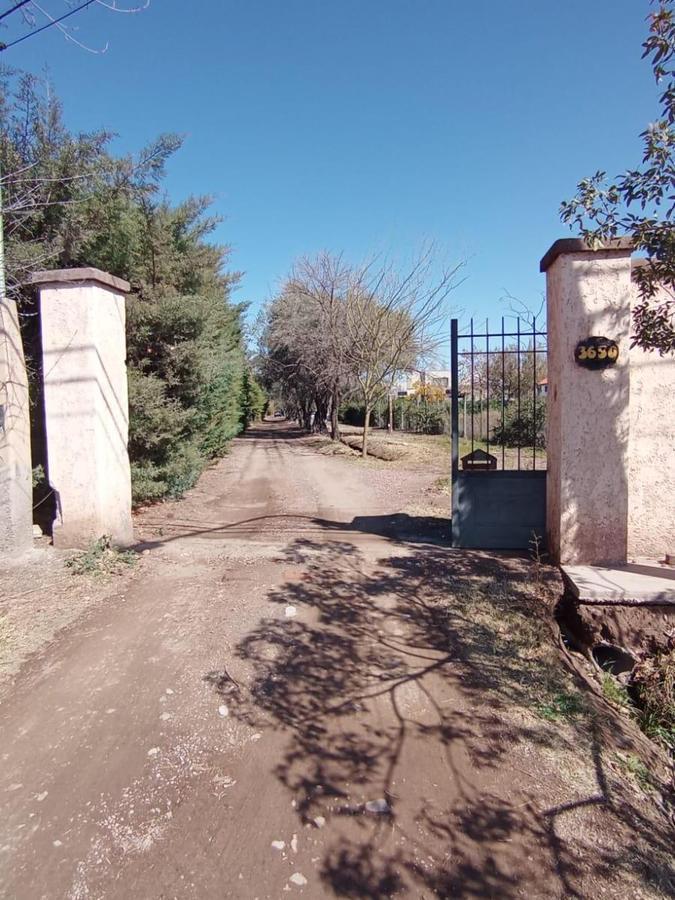 Vistalba, lote 1132 m2,  cerrado y con quincho, callejon semi privado