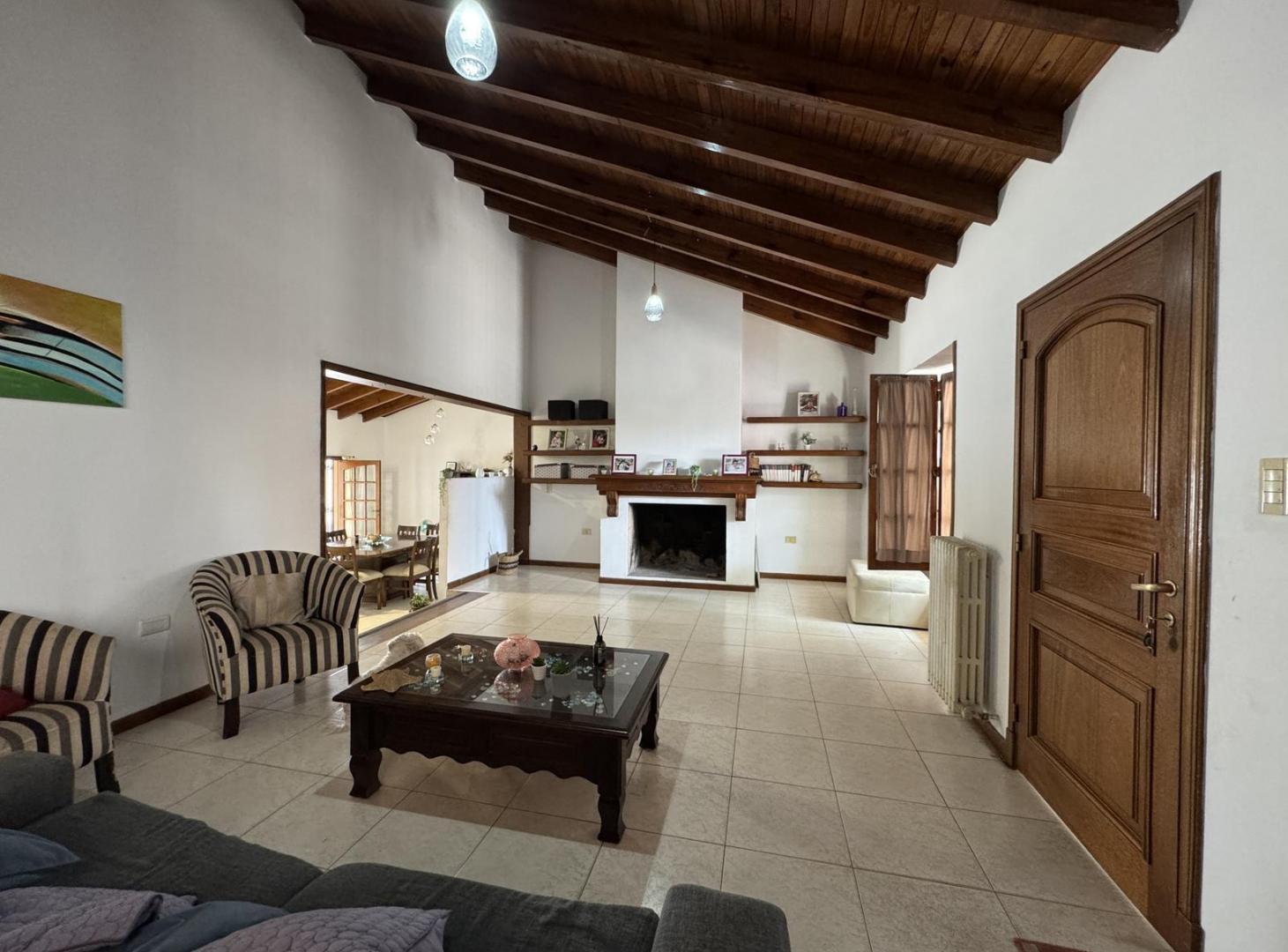 Foto de HERMOSA CASA EN VENTA EN LUJAN DE CUYO, MENDOZA, imagen 1