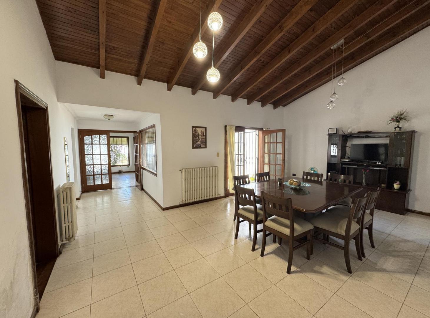 Foto de HERMOSA CASA EN VENTA EN LUJAN DE CUYO, MENDOZA, imagen 3