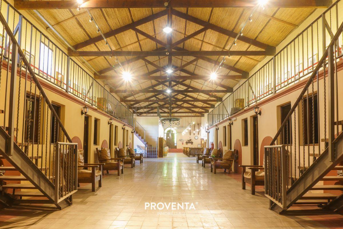 Foto de Salon, Restaurante Cava en Antigua Bodega Maipú Mendoza, imagen 4