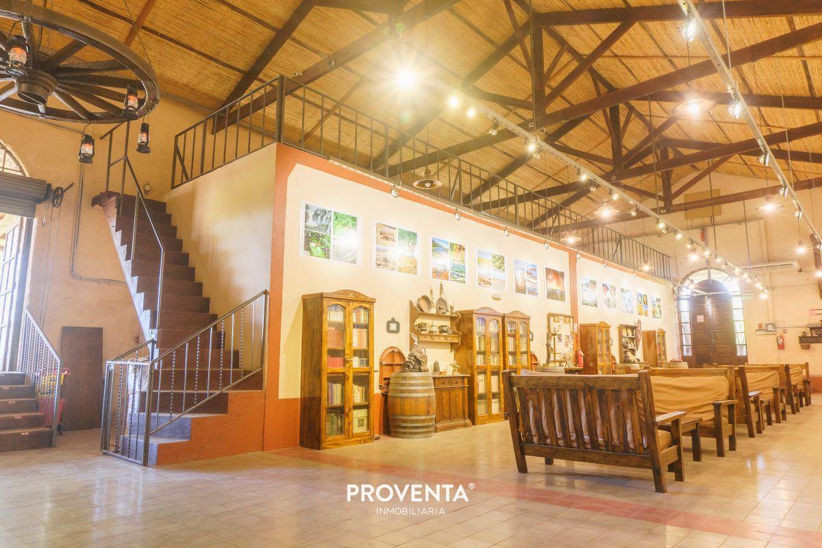 Foto de Salon, Restaurante Cava en Antigua Bodega Maipú Mendoza, imagen 3