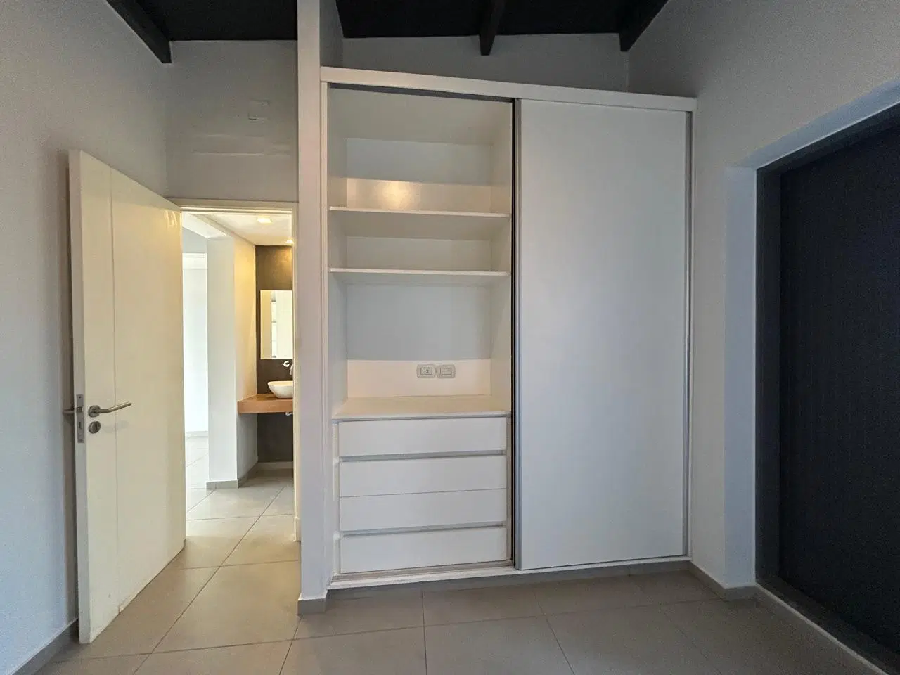 ALQUILER DEPARTAMENTO 1 DORMITORIO UBICACION EXCEPCIONAL COCHERA 3