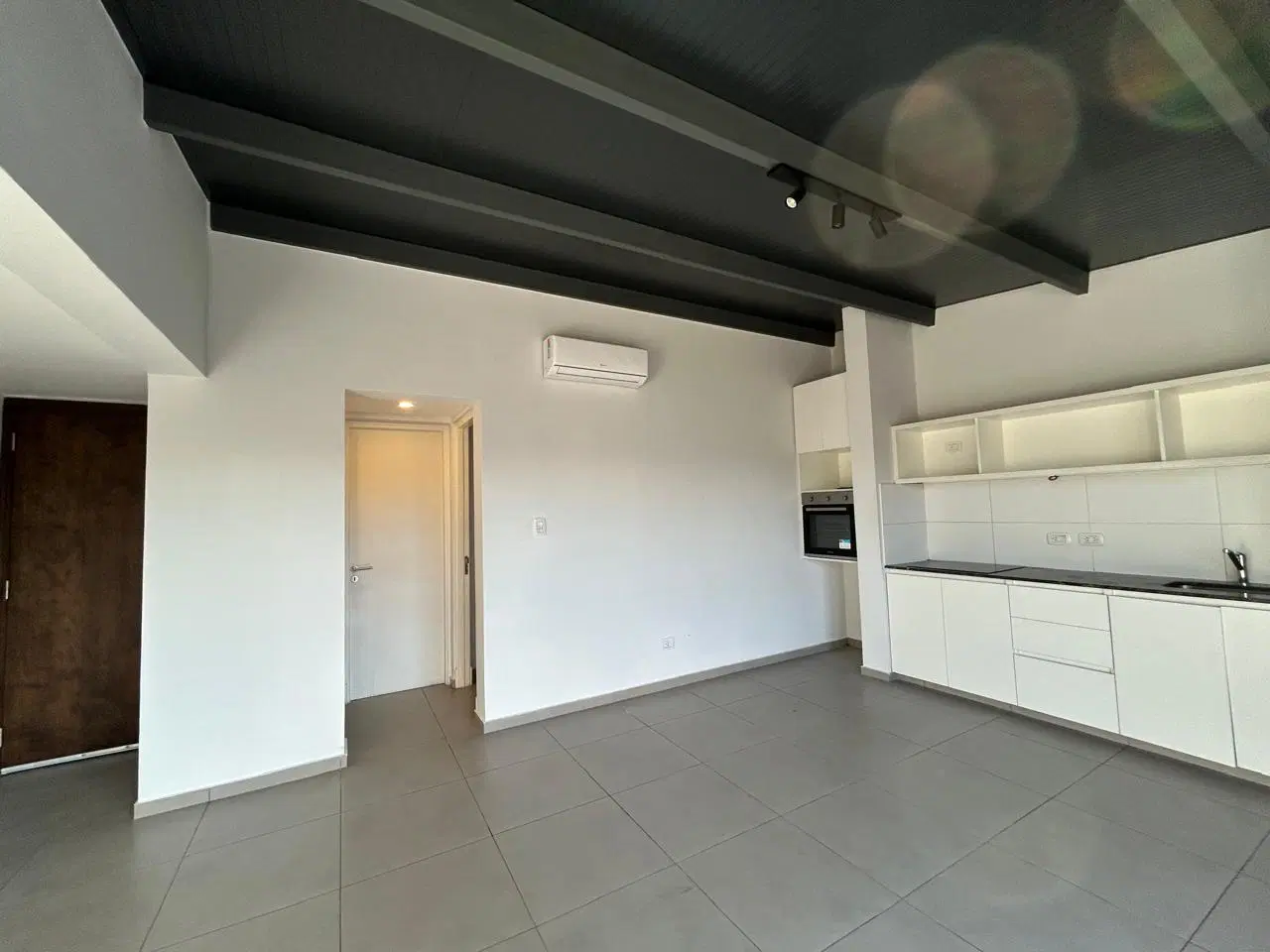 ALQUILER DEPARTAMENTO 1 DORMITORIO UBICACION EXCEPCIONAL COCHERA 5