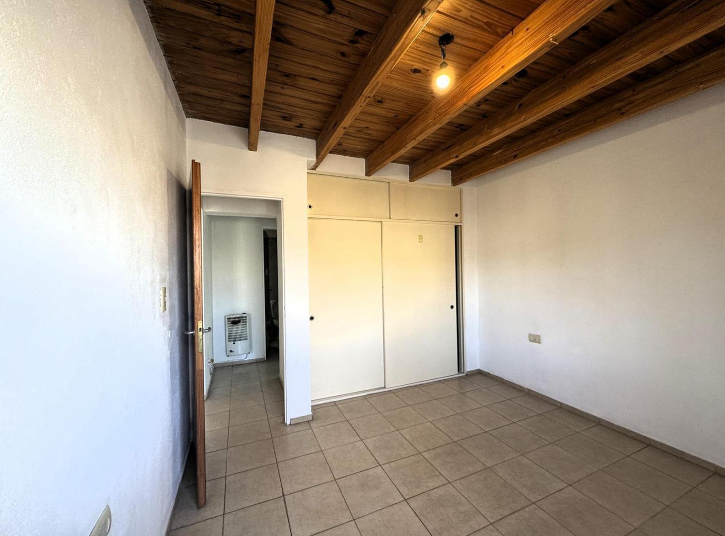 Foto de ALQUILER CASA DUPLEX 3 DORMITORIOS GUAYMALLEN MENDOZA, imagen 1