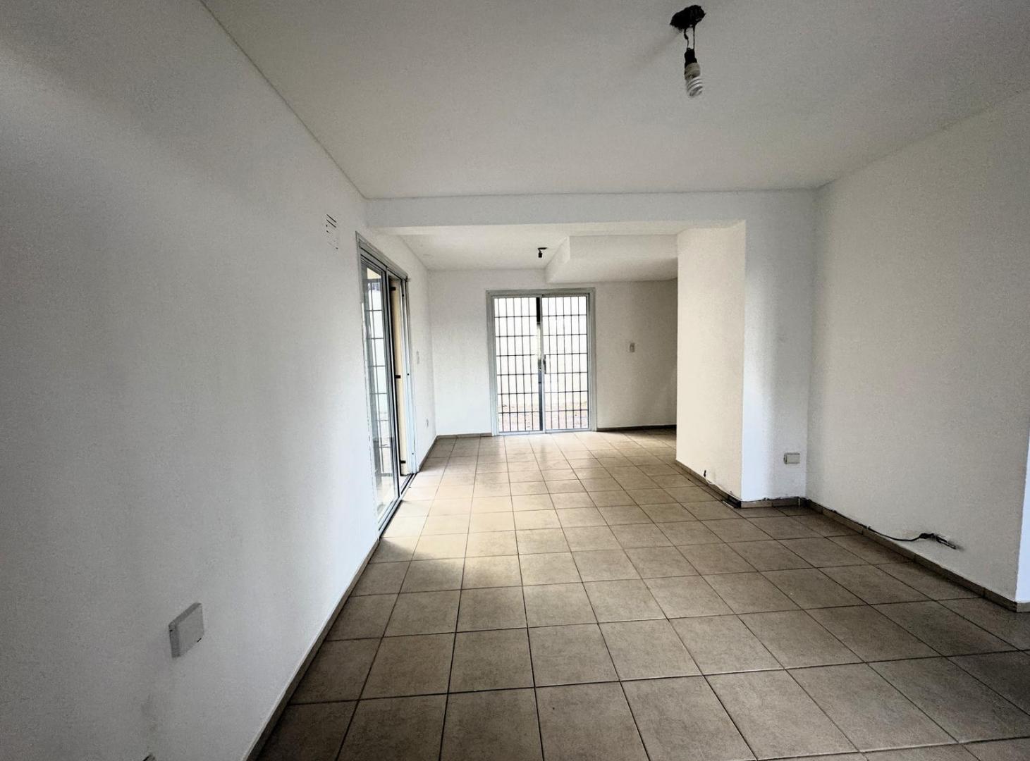 Foto de ALQUILER CASA DUPLEX 3 DORMITORIOS GUAYMALLEN MENDOZA, imagen 5