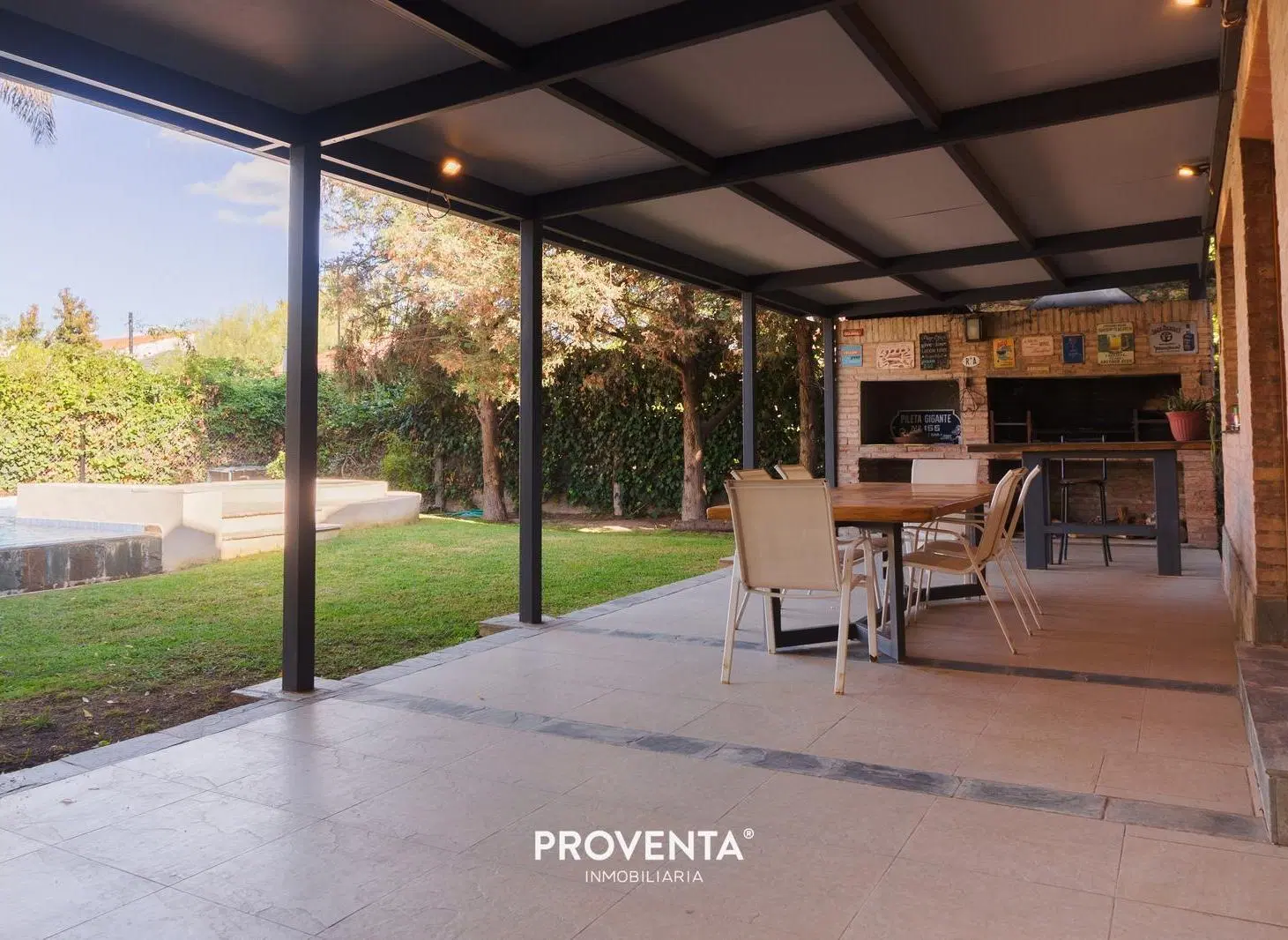 Casa venta Club de Golf Club de Campo Guaymallen Mendoza 4 dormitorios 5
