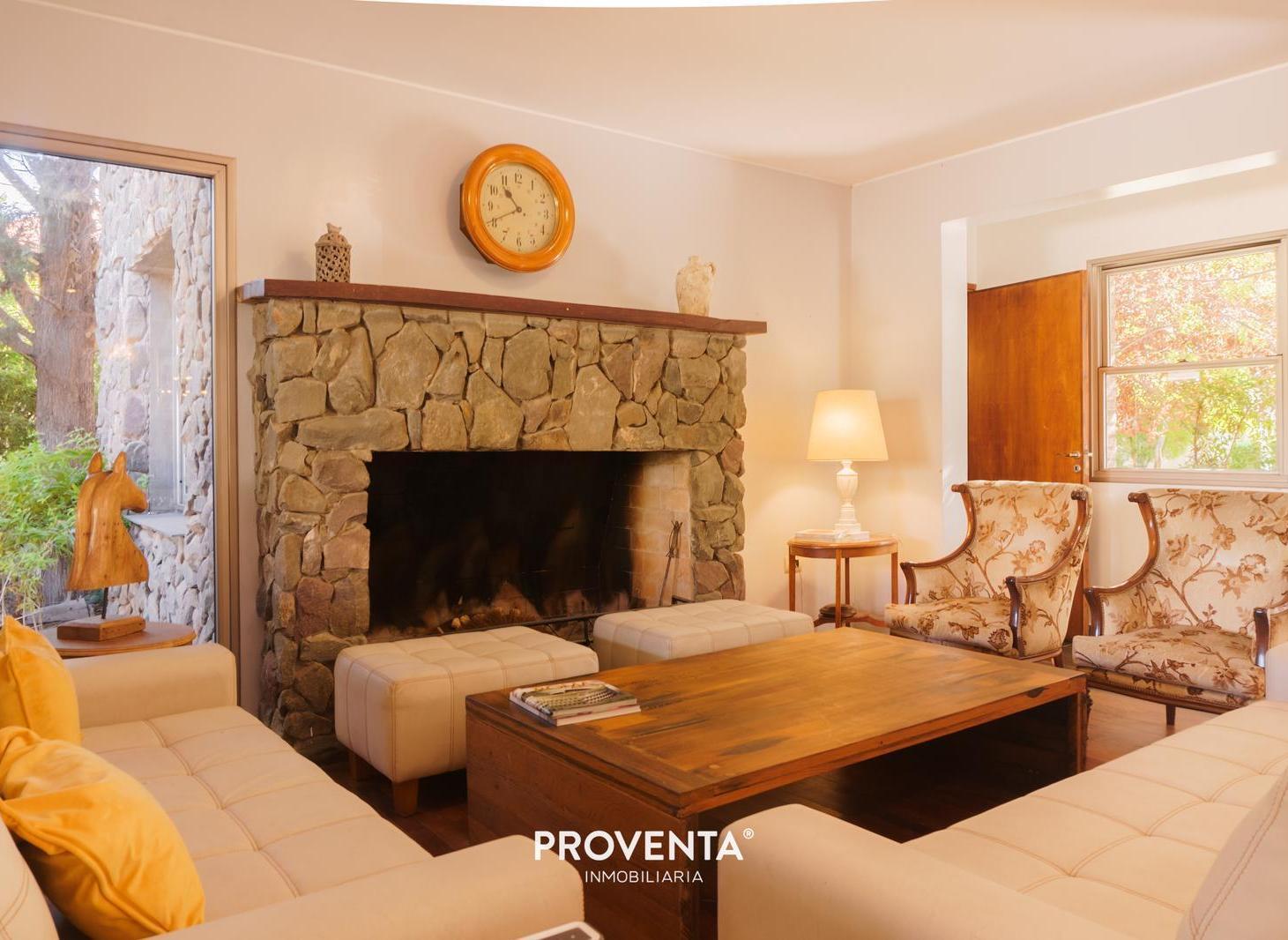 Foto de Casa venta Club de Golf Club de Campo Guaymallen Mendoza 4 dormitorios, imagen 3