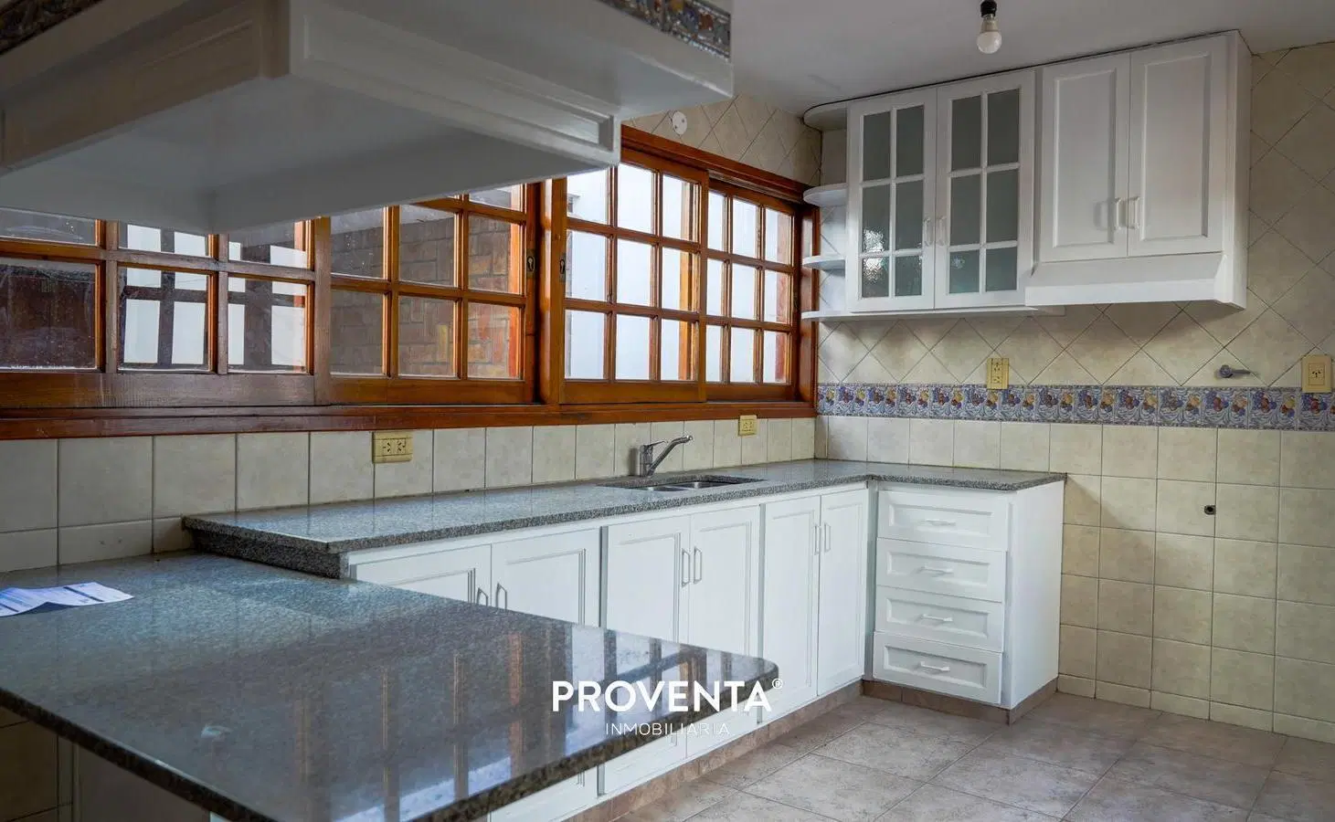 CASA VENTA 3 DORMITORIOS JARDIN COCHERA DOBLE SEXTA SECCION MENDOZA 2