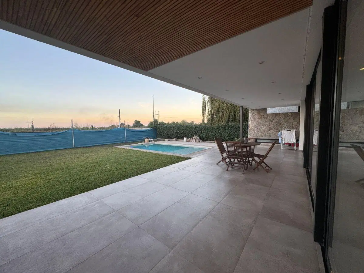 CASA EN VENTA BARRIO PRIVADO CORTADERAS II RODEO DE LA CRUZ GUAYMALLEN 8