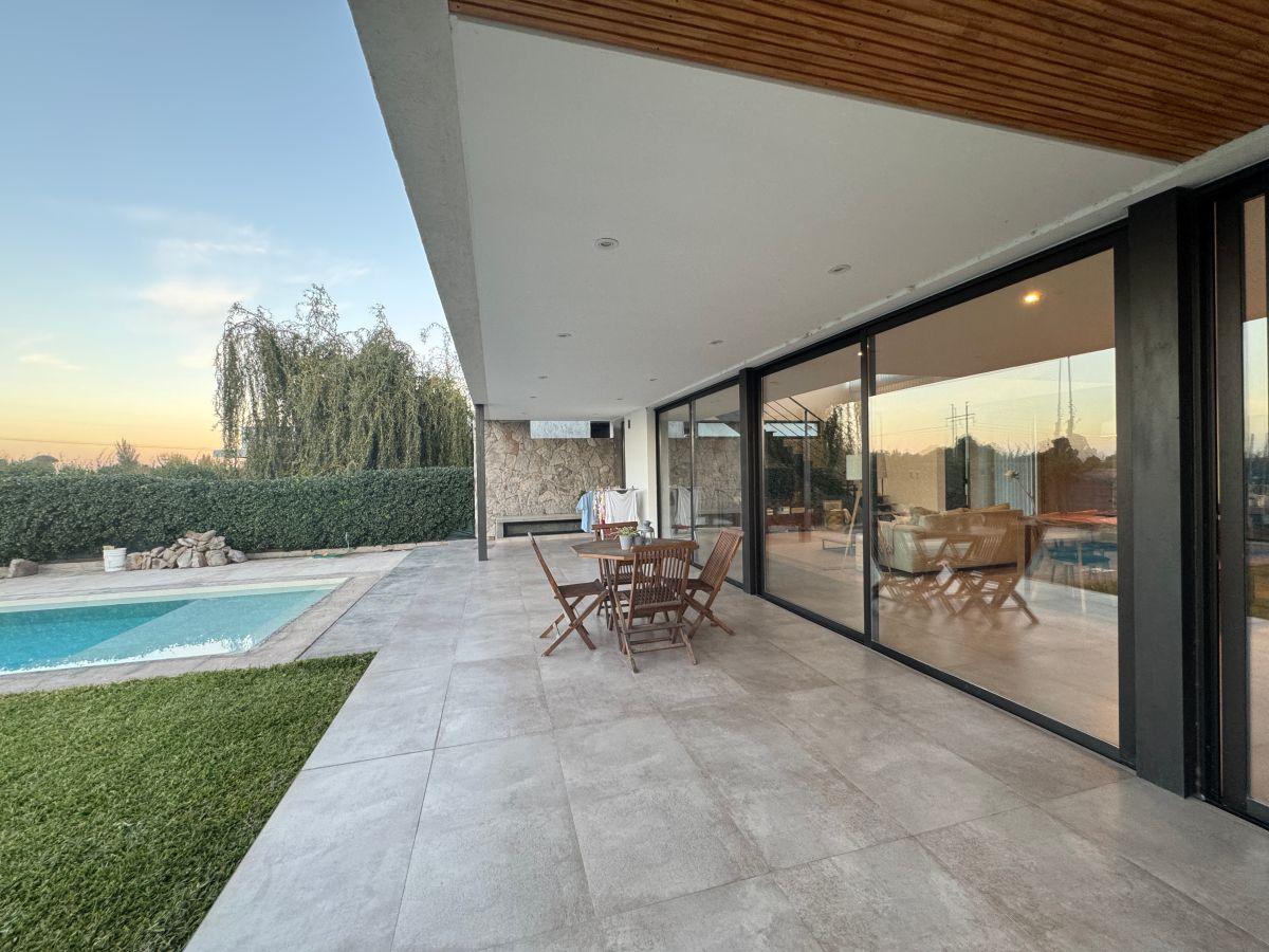 Foto de CASA EN VENTA BARRIO PRIVADO CORTADERAS II RODEO DE LA CRUZ GUAYMALLEN, imagen 2