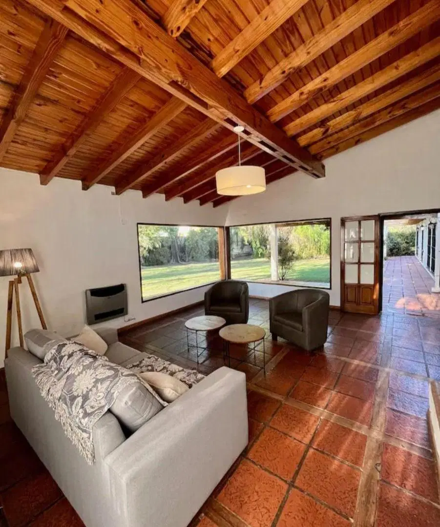 Casa en Chacras de coria , callejon privado 5 dorm 4