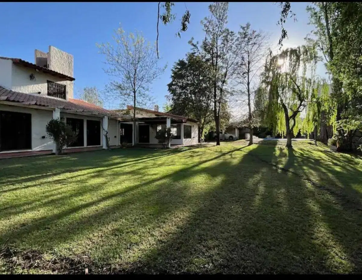 Casa en Chacras de coria , callejon privado 5 dorm 2