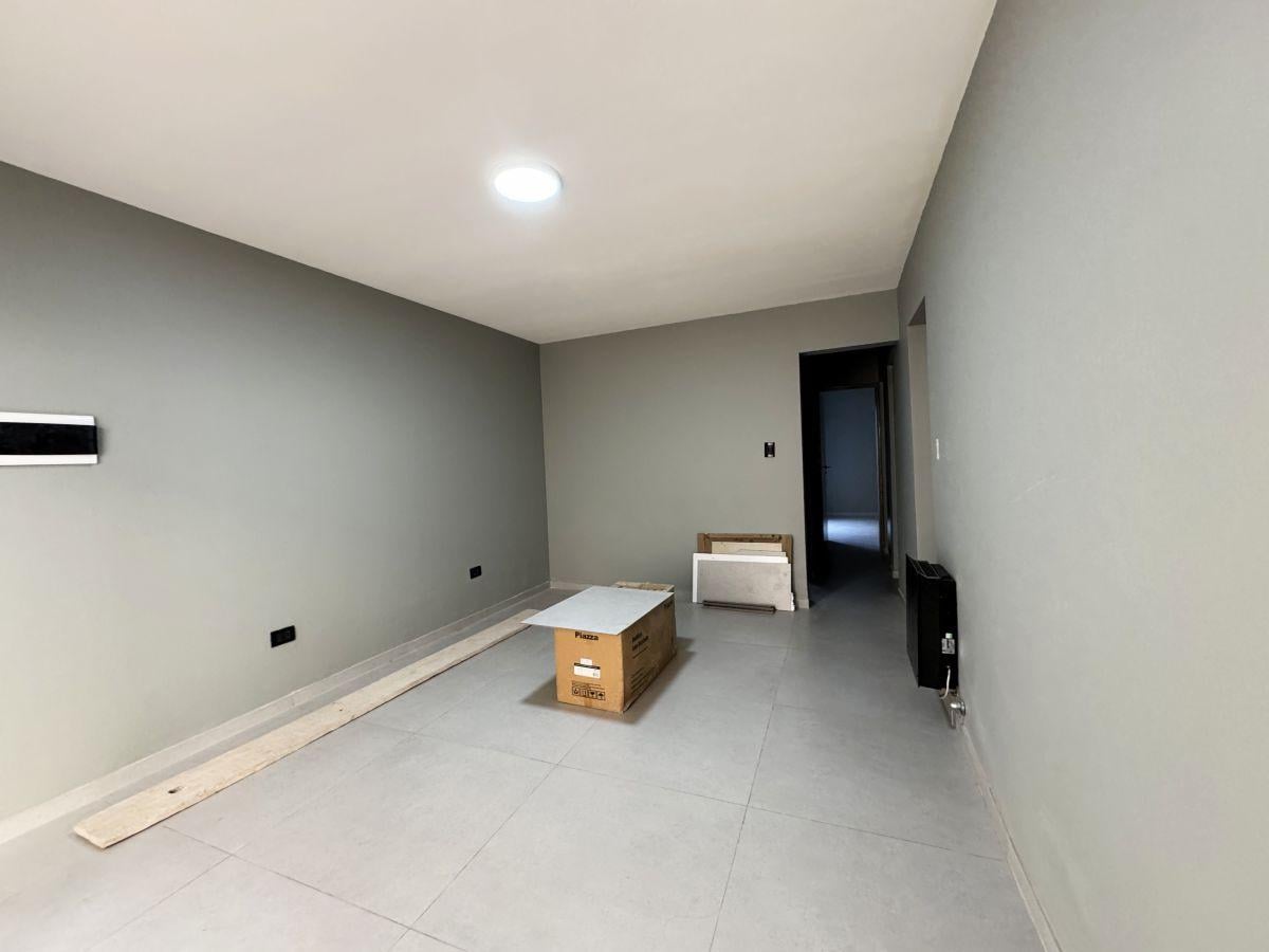 Foto de ALQUILER DEPARTAMENTO CENTRICO 2 DORMITORIOS RECLICLADO A NUEVO. MENDOZA, imagen 3