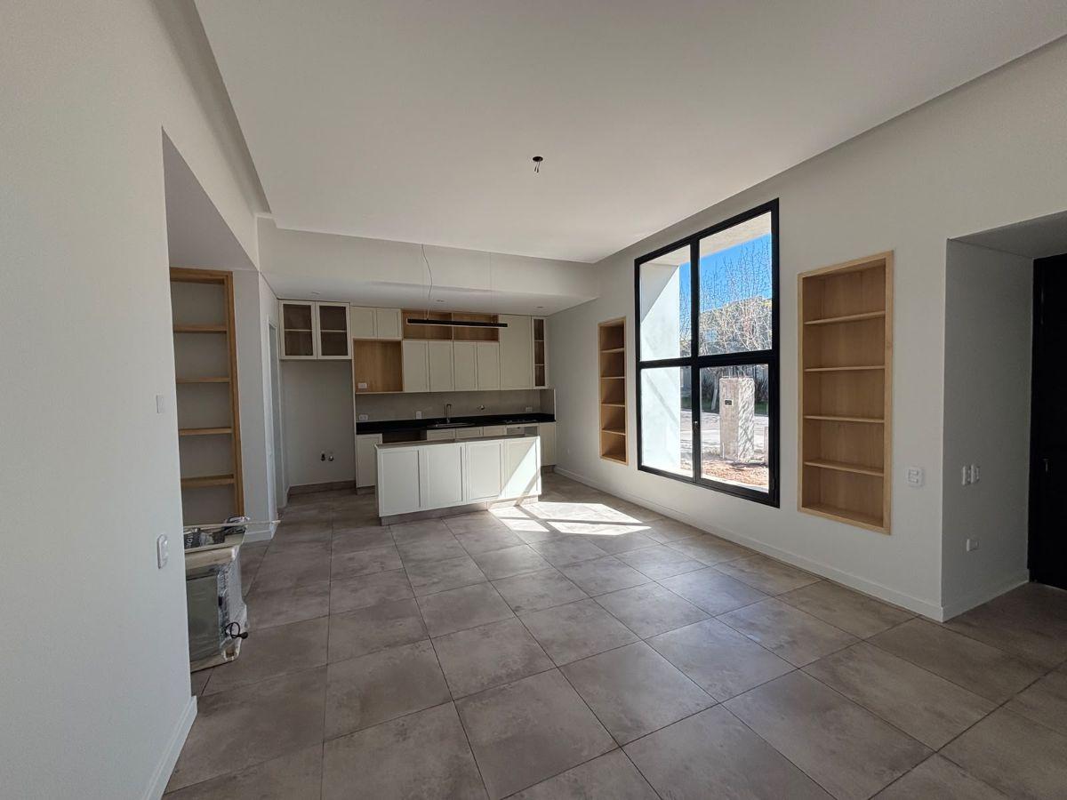 Foto de VENTA , CASA MODERENA , Barrio Privado 3 dormitorios a estrenar, imagen 3