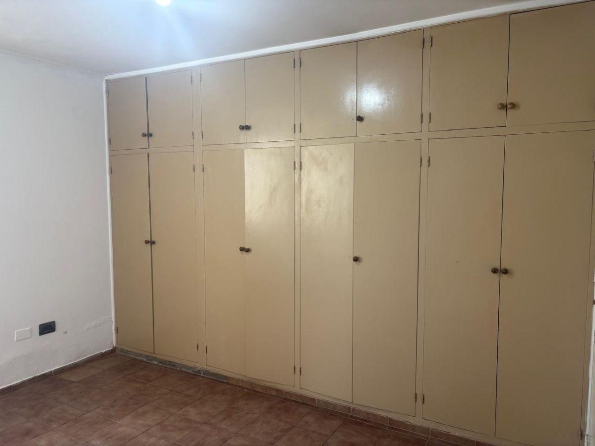 Foto de Casa de 250 m² con 3 dormitorios en alquiler en Chacras de Coria, imagen 2