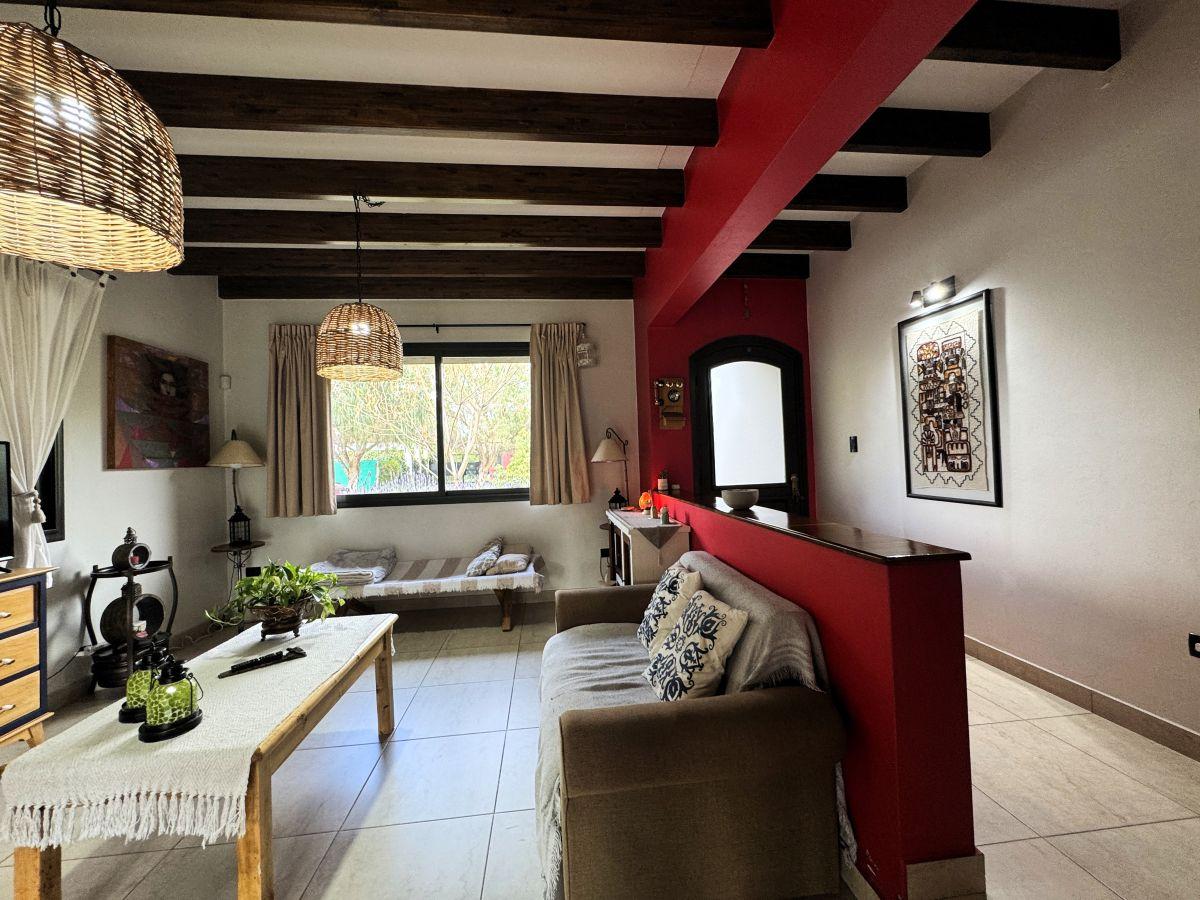 Foto de Casa de categoría en venta en B° Terruños de Araoz II – Maipú, imagen 5