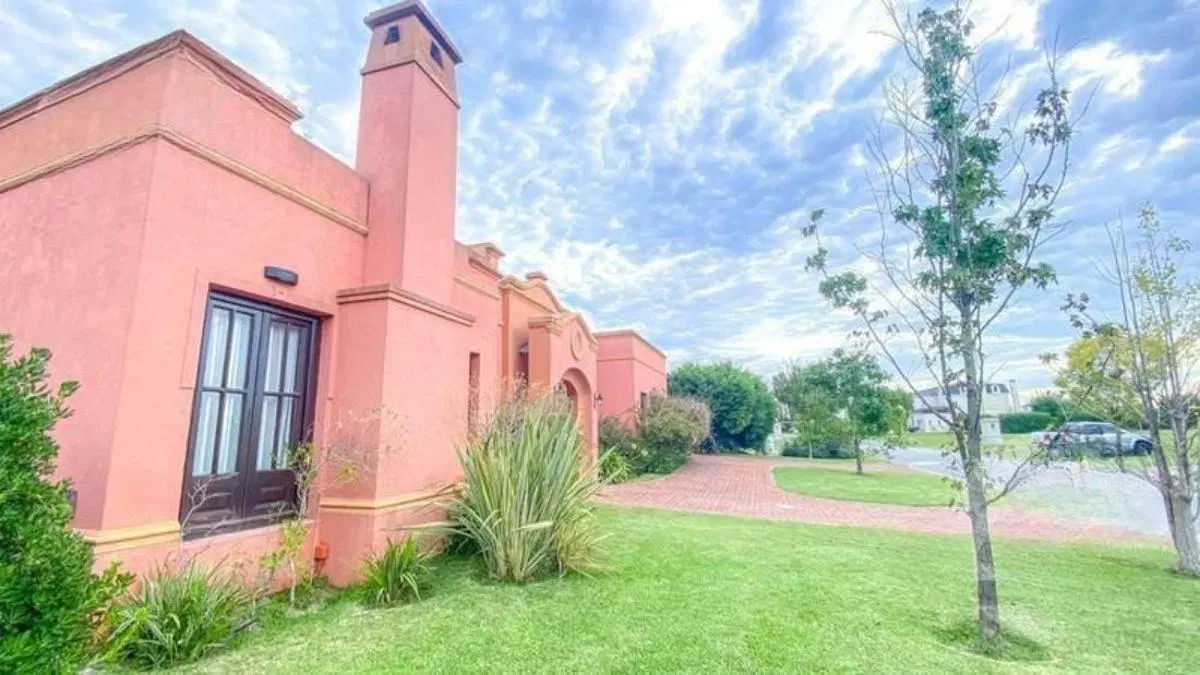 Casa en Barrio San Eliseo - Vende y Alquila 3