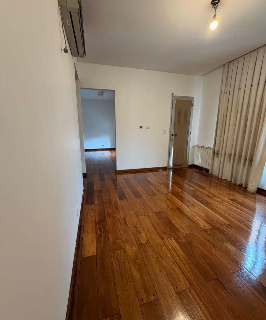 Hermoso Chalet 5 Amb con parrilla, pileta y garage. 8