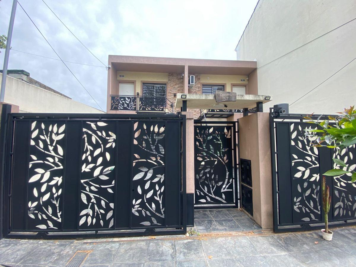 Foto de Hermoso departamento de 2 ambientes. Planta Alta A, imagen 1
